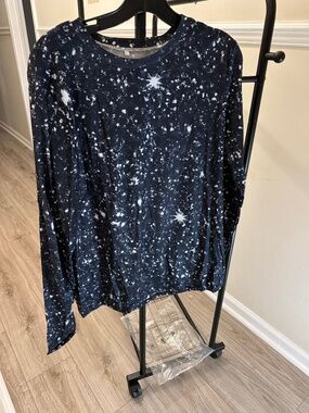 Long sleeve nit shirt